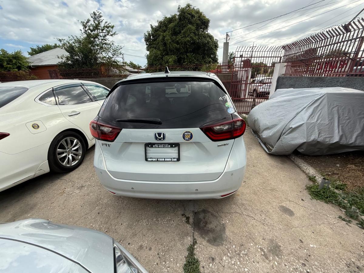2020 Honda Fit Hybrid (Newly Imported) photo 3