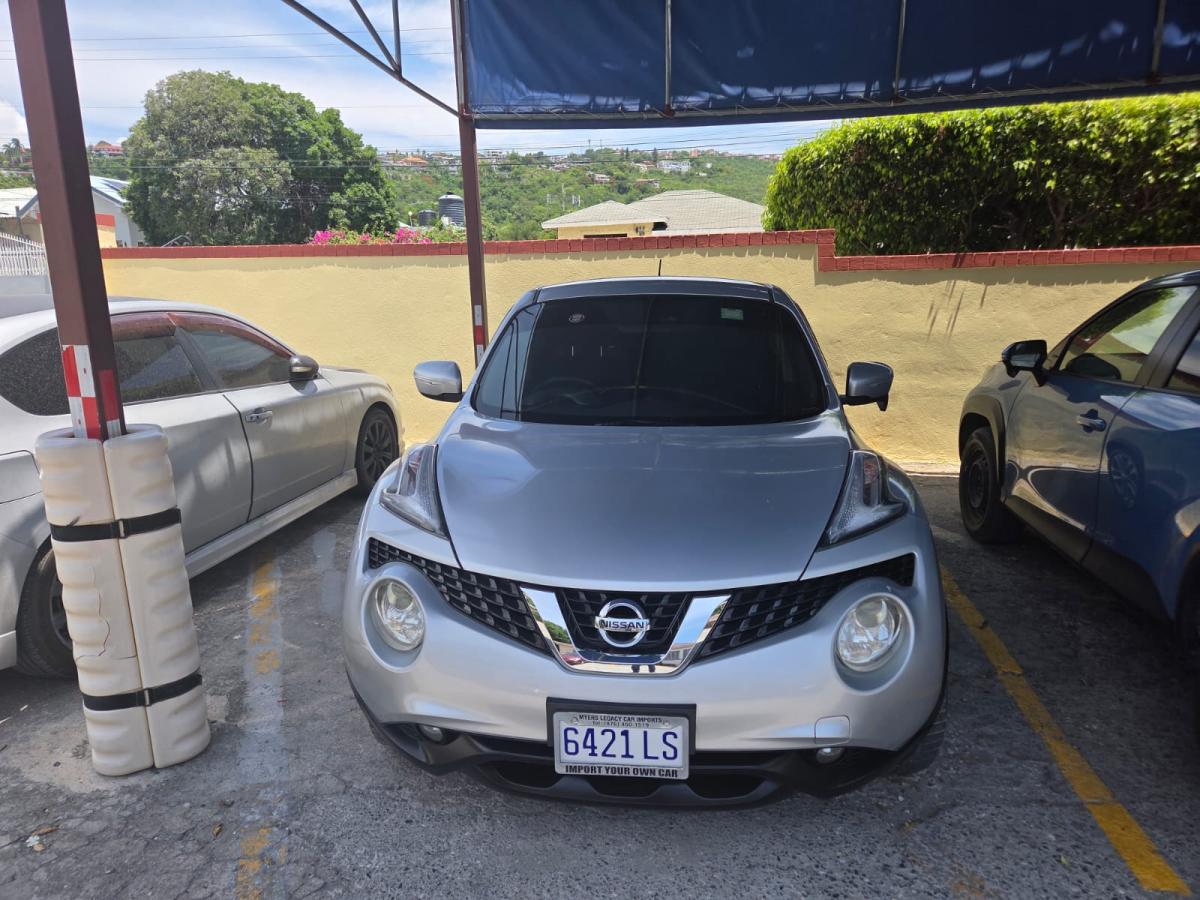 2018 Nissan Juke (one owner since Imported) photo 1